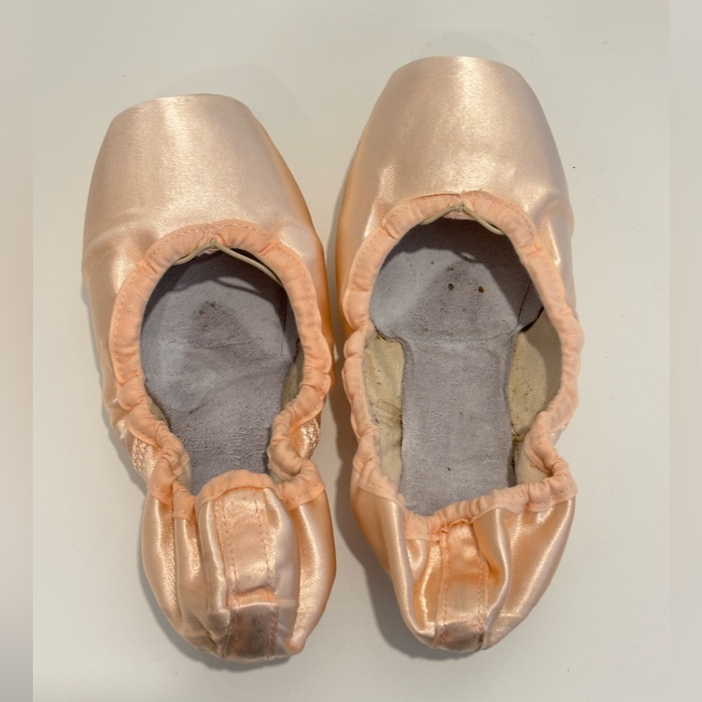 Used Suffolk Ballet Pointe Shoes